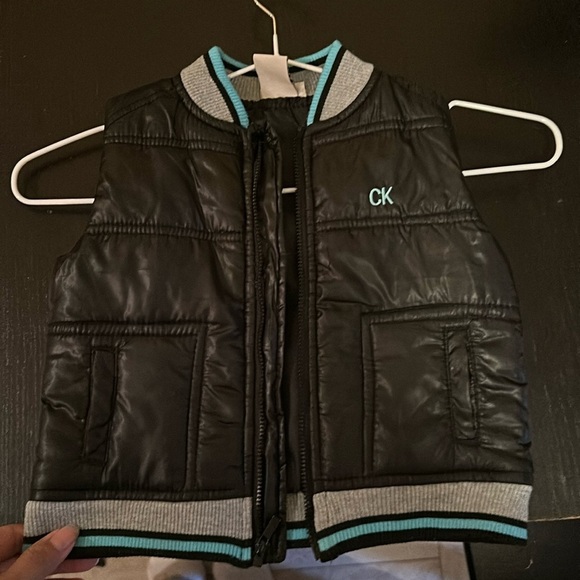 Calvin Klein Vest - Picture 1 of 2